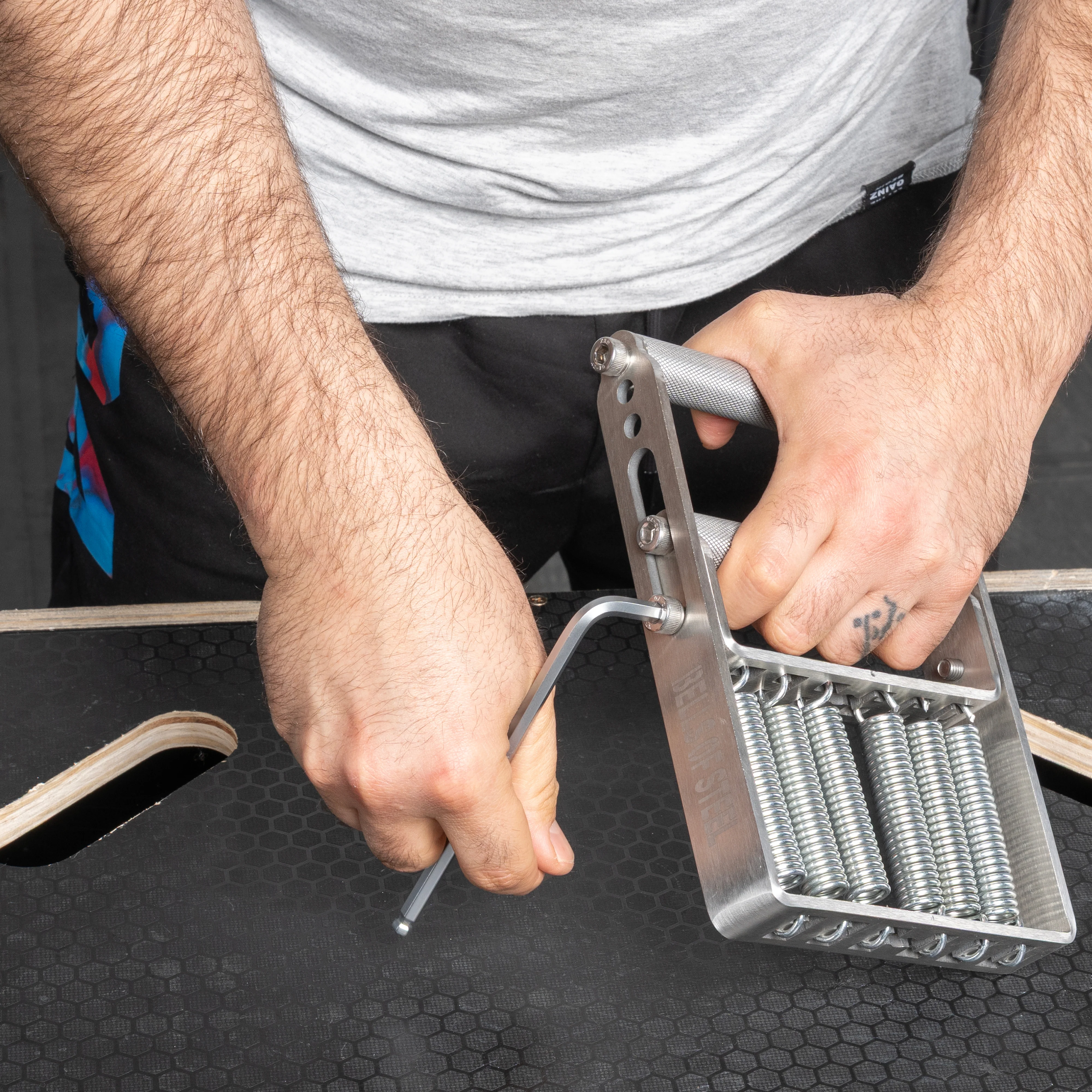 Adjustable Forearm Heavy Trainer - Image 3